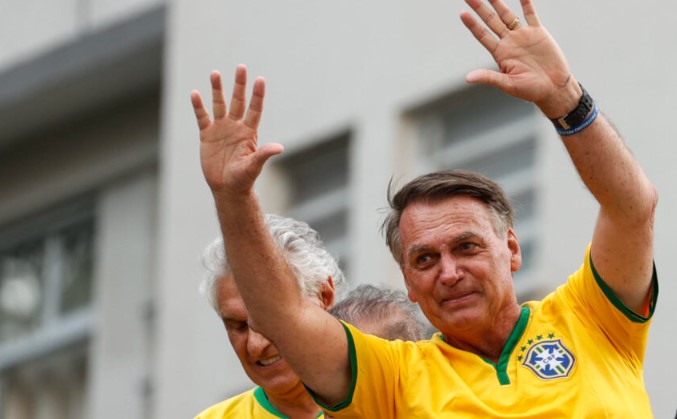 “Quando Maduro fala é crítica, quando eu falo é crime?”, diz Bolsonaro após ditador venezuelano questionar urnas eletrônicas