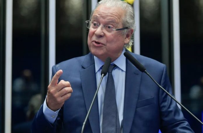 José Dirceu diz que “a primeira grande fake news no Brasil foi o mensalão”