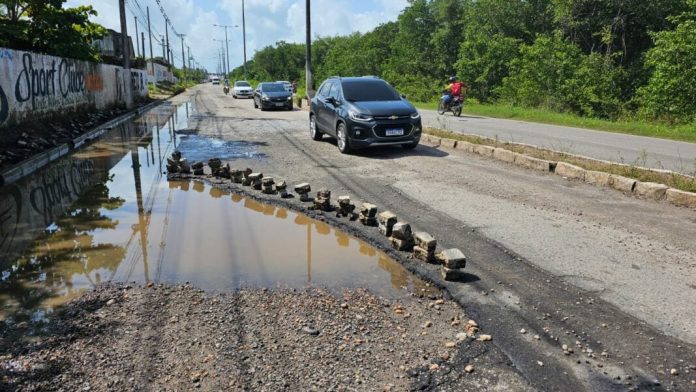 DER volta a prorrogar prazo de recuperação da avenida João Medeiros Filho