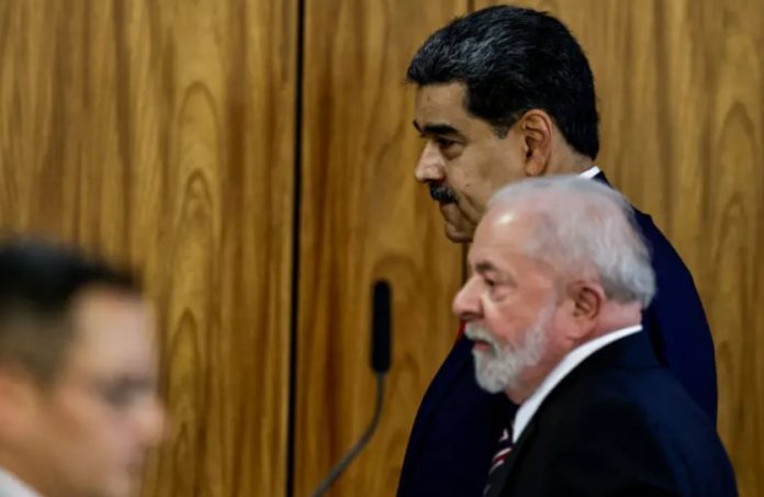 Após Maduro falar em ‘banho de sangue’, Lula diz que Venezuela elege quem quiser