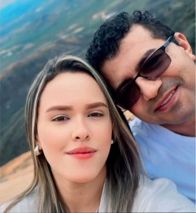 Mãe de adolescente de 15 anos vítima de feminicídio afirma que jovem teria tentado sair do relacionamento ao sofrer ameaças