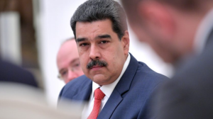 Sem provas, Maduro critica Brasil por “não auditar” urnas
