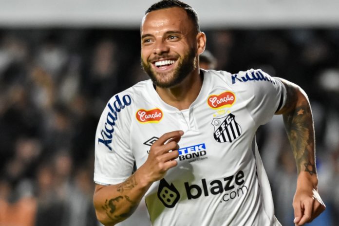 Santos derrota Ituano com facilidade na Vila Belmiro e reassume a liderança da Série B