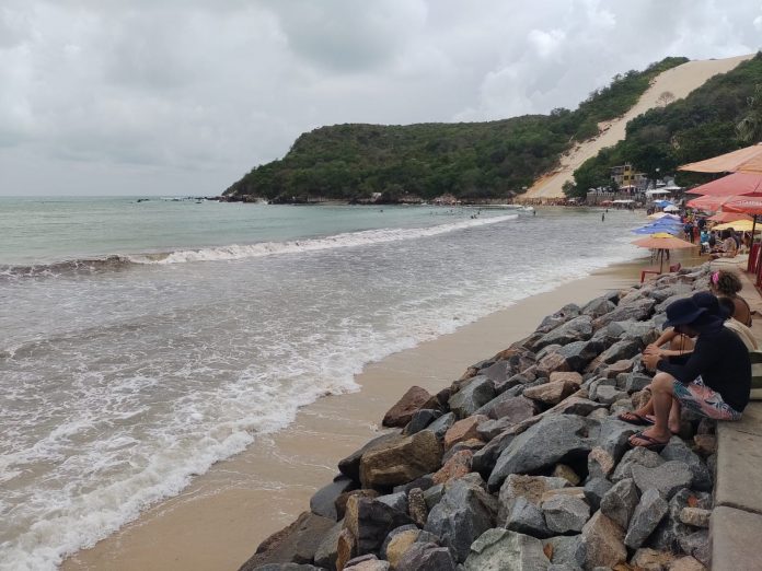 Prefeitura envia respostas a questionamentos do Idema sobre obra de engorda da Praia de Ponta Negra