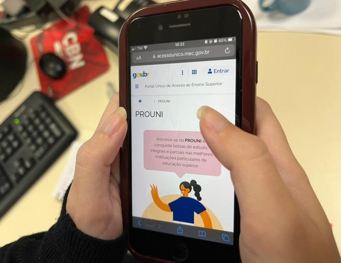 Prouni oferece mais de 2 mil bolsas na Paraíba no segundo semestre de 2024