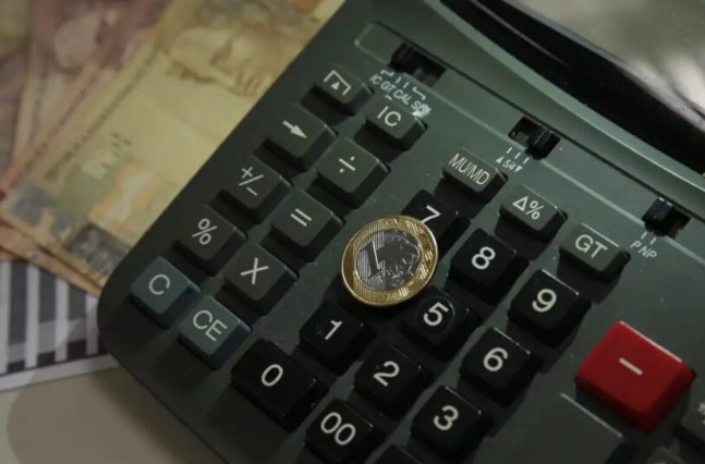 FMI reduz previsão de crescimento do Brasil para 2,1% em 2024