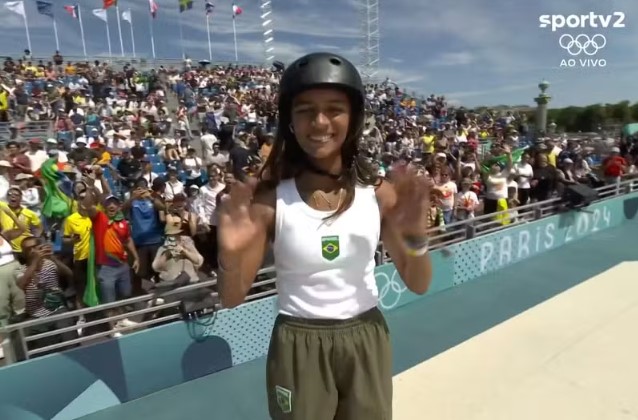 Rayssa Leal manda mensagem religiosa em Libras; ato é proibido pelo COI