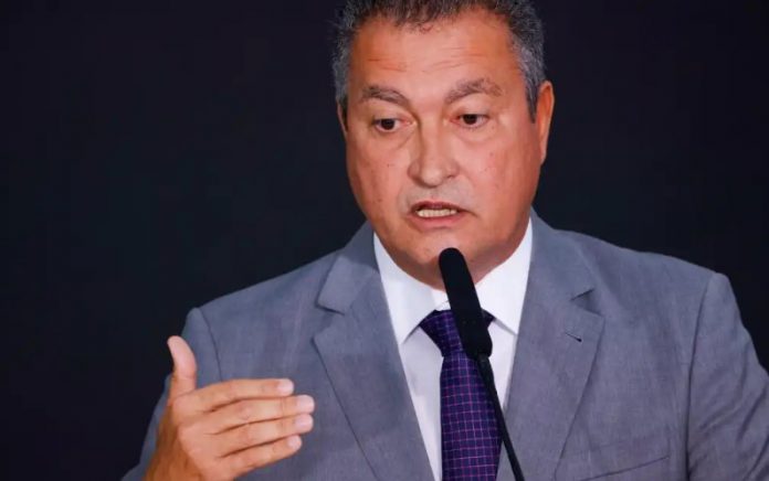 Governo afirma que 100% dos ministérios vão ser afetados por bloqueio no Orçamento