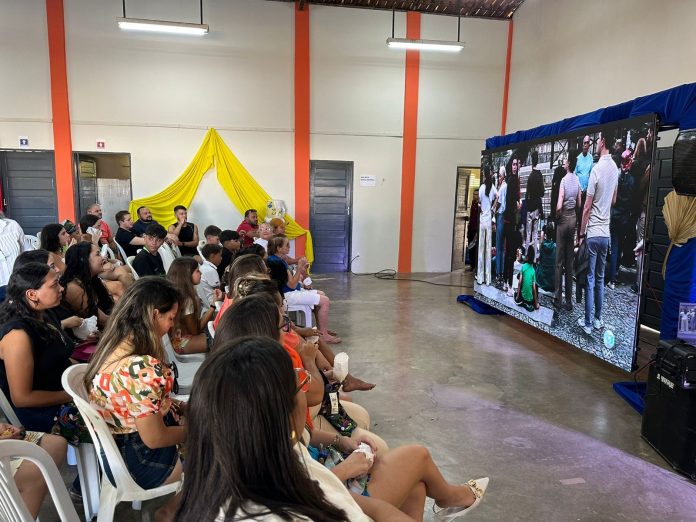 Bordadeiras do RN que fizeram artes dos uniformes do Brasil acompanham juntas abertura das Olimpíadas de Paris: ‘Emocionadas’